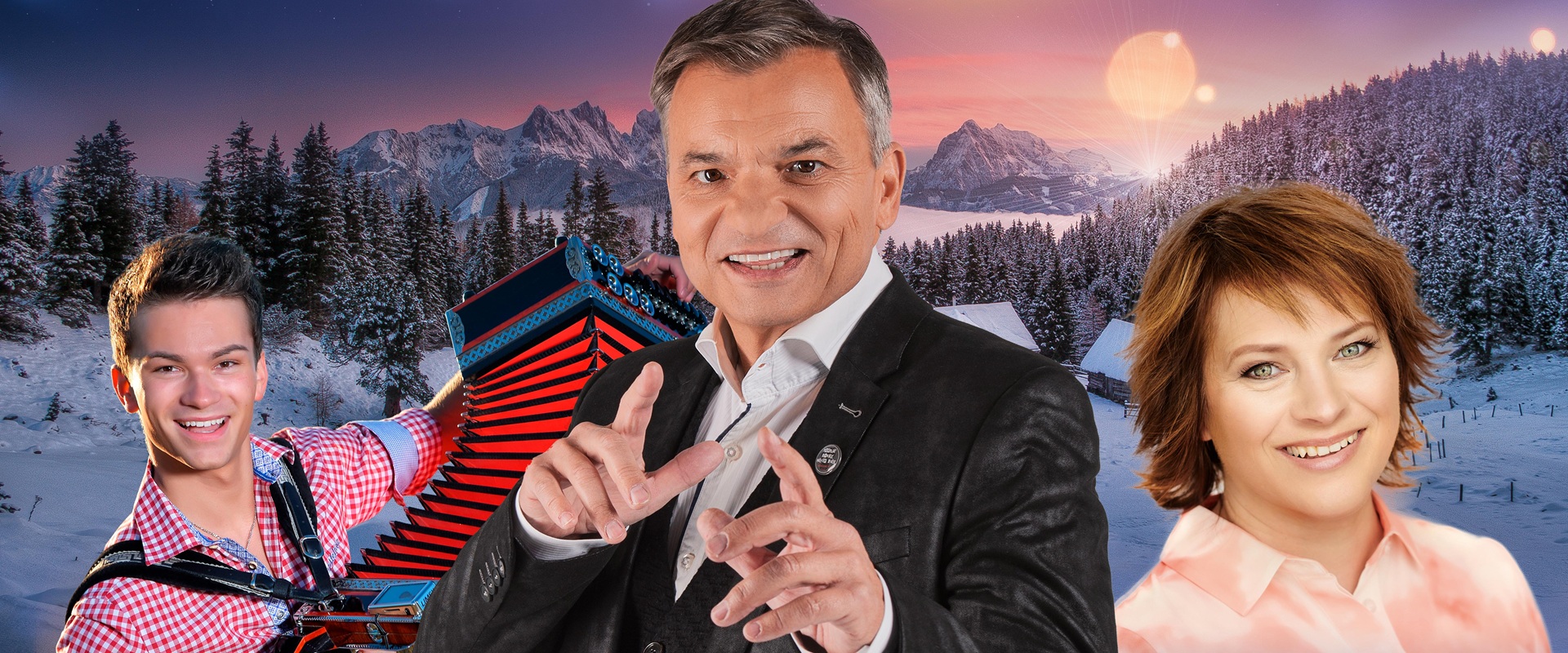 Zauber der Weihnacht, Andreas Hastreiter, Nicki, Markus Wolfahrt, Forum Altötting, Bild FROB Ein Sänger, ein Mann mit Akkordeon und eine Frau stehen in einer Winterlandschaft.