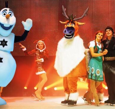 Eiskönigin 1 & 2 - Musik Show auf Eis, KULTUR+KONGRESS FORUM ALTÖTTING, Foto: Veranstalter Foto von einer Szene aus der Musikshow Eiskönigin 1 & 2.