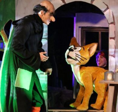 Die Schlümpfe - Das Musical, KULTUR+KONGRESS FORUM ALTÖTTING, Foto: Veranstalter Gargamel und Azrael.