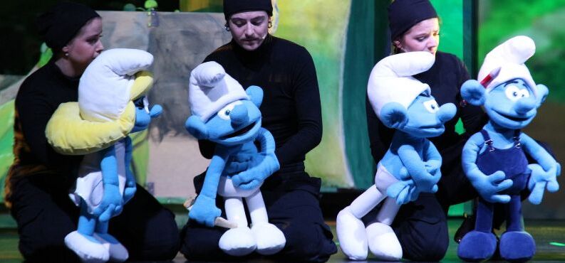 Die Schlümpfe - Das Musical, KULTUR+KONGRESS FORUM ALTÖTTING, Foto: Veranstalter Schlumpfine und ihre blauen Freunde.