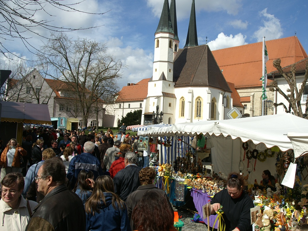 Menschen auf der Straße.