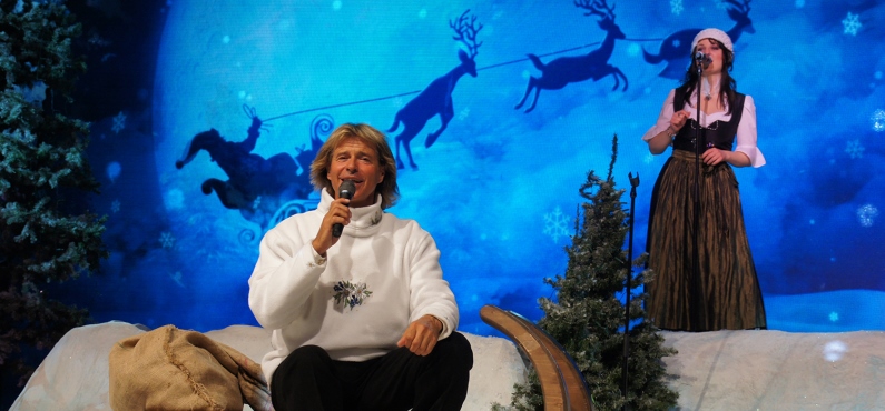 Hansi Hinterseer tritt im Advent mit dem Tiroler Echo im Kultur+Kongress Forum Altötting auf.