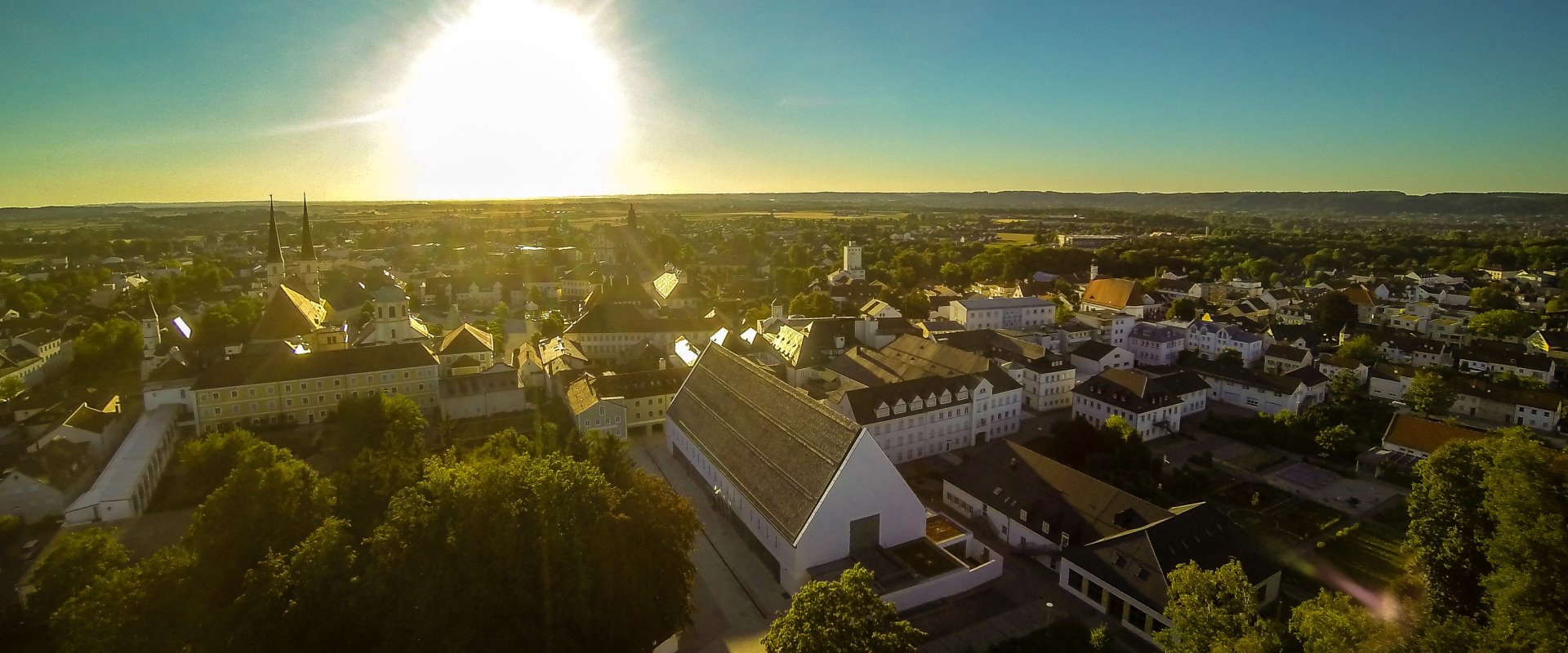 Luftaufnahme Altötting und Forum Altötting